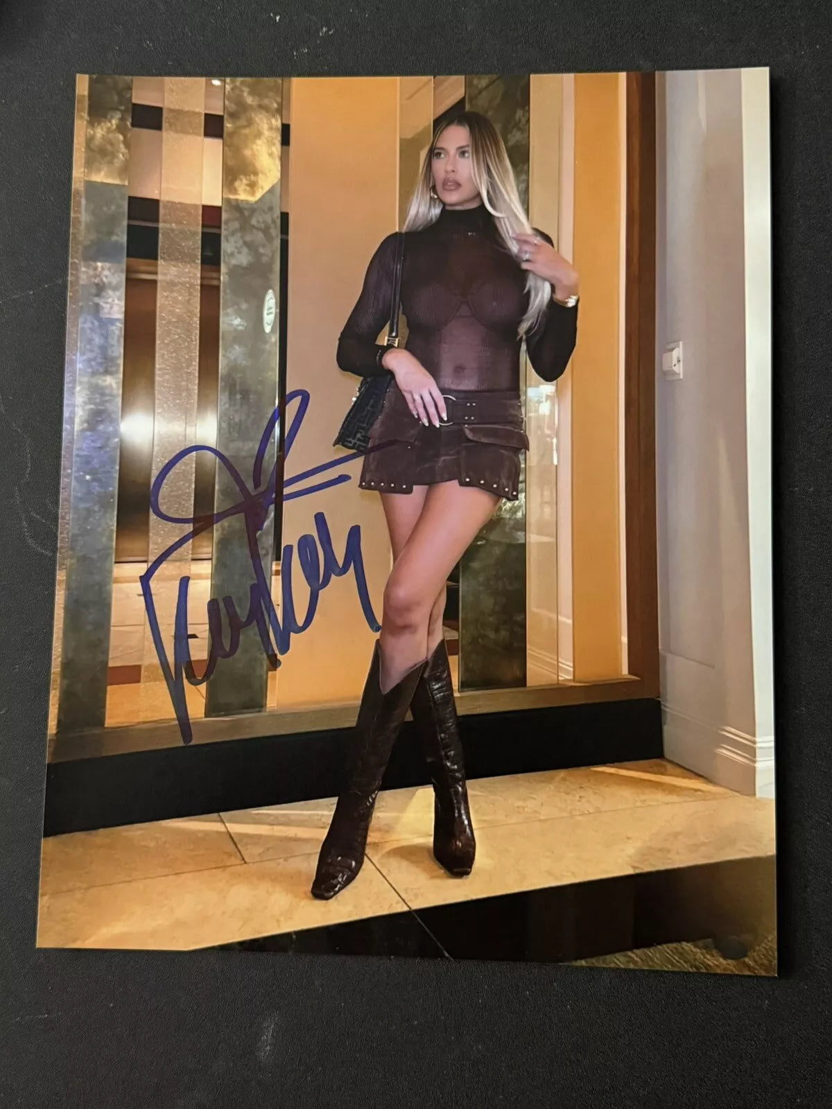 Kelly Kelly Signed 8x10 photo Impact WWE